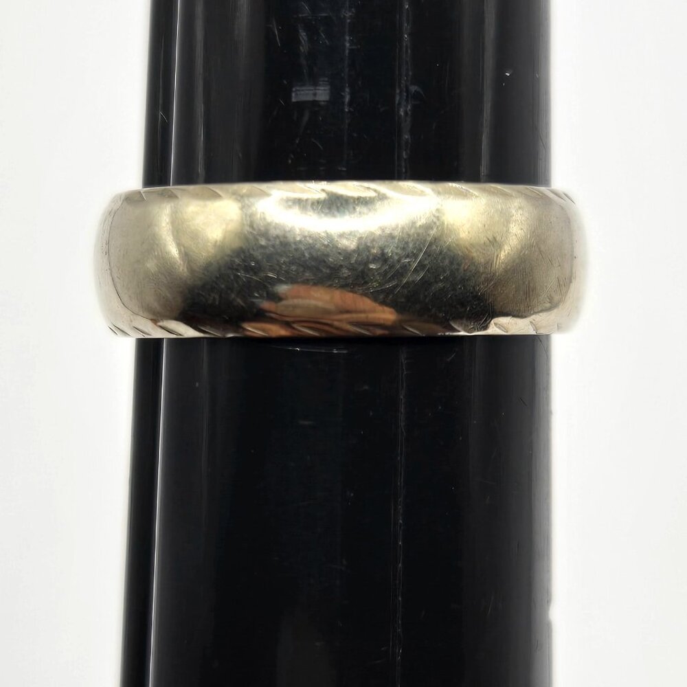 14K White Gold Pinched Edge Band Ring - 5.0g